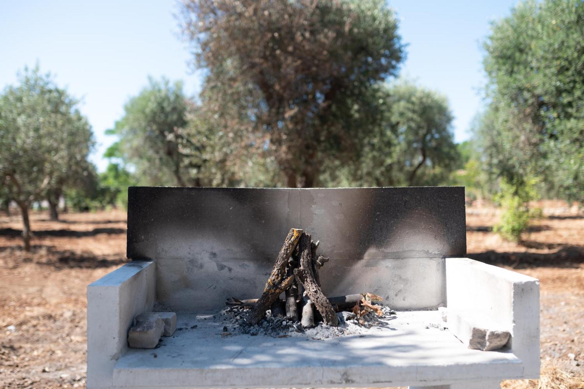 Trullo La Quercia Villa Ostuni Ngoại thất bức ảnh