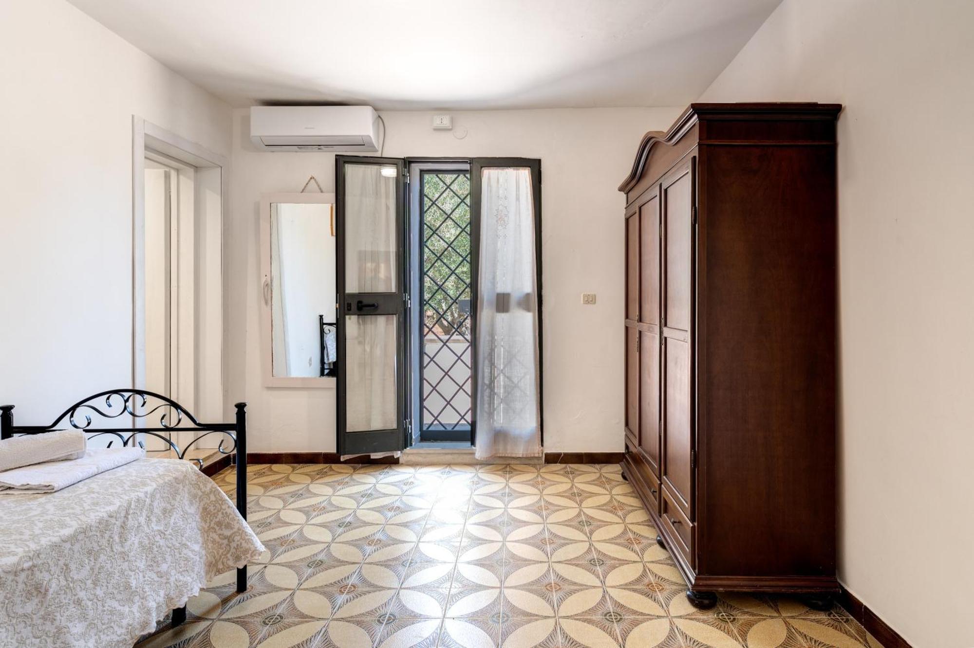 Trullo La Quercia Villa Ostuni Ngoại thất bức ảnh
