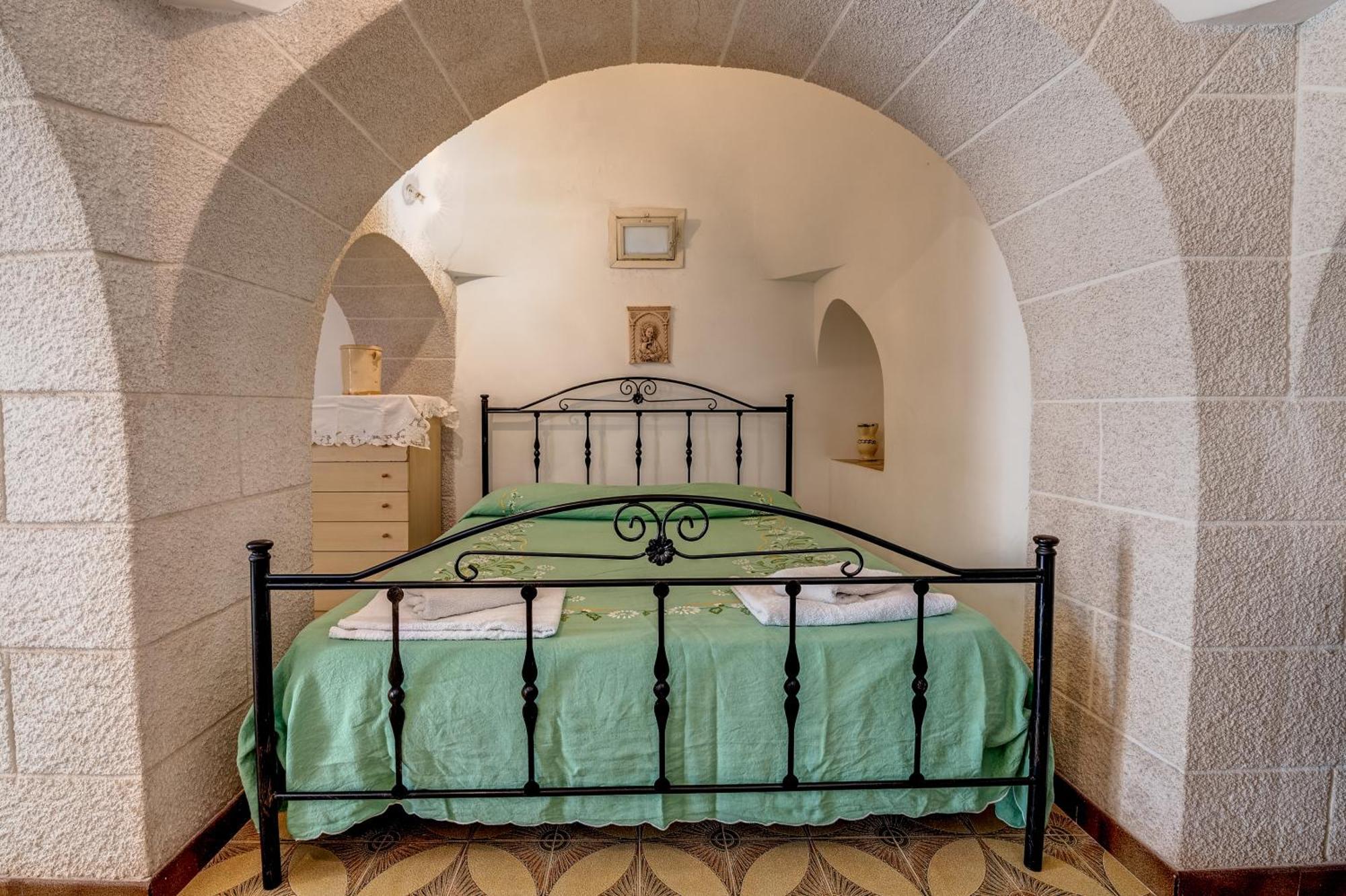 Trullo La Quercia Villa Ostuni Ngoại thất bức ảnh