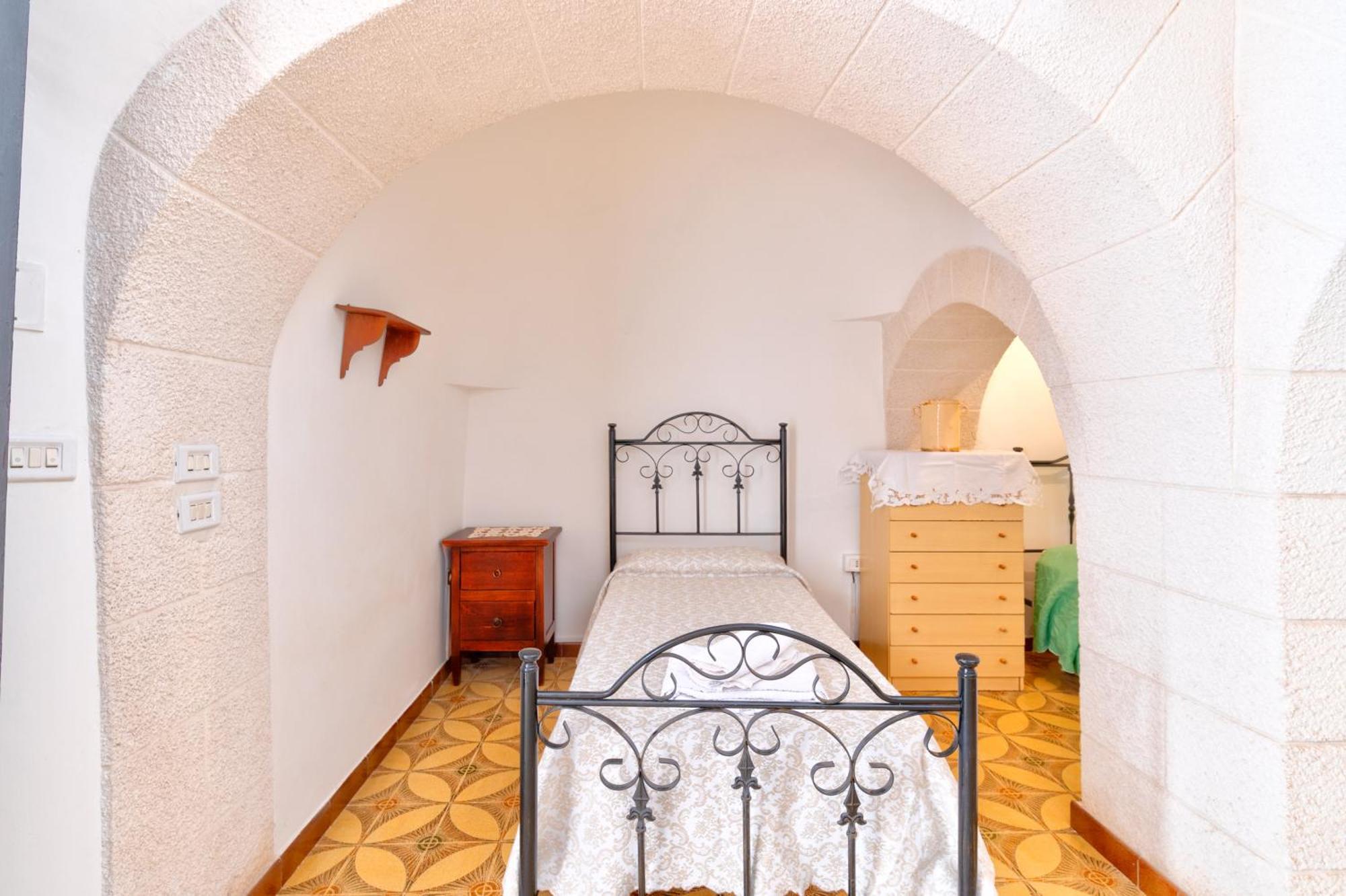 Trullo La Quercia Villa Ostuni Ngoại thất bức ảnh